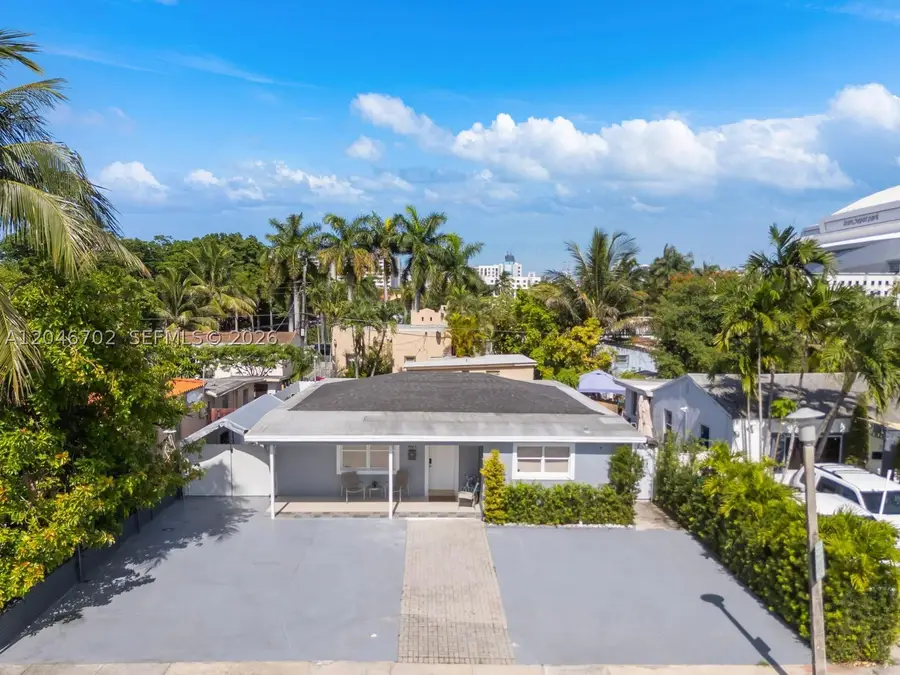 801 NW 17th Ct, Miami, FL 33125 - #3