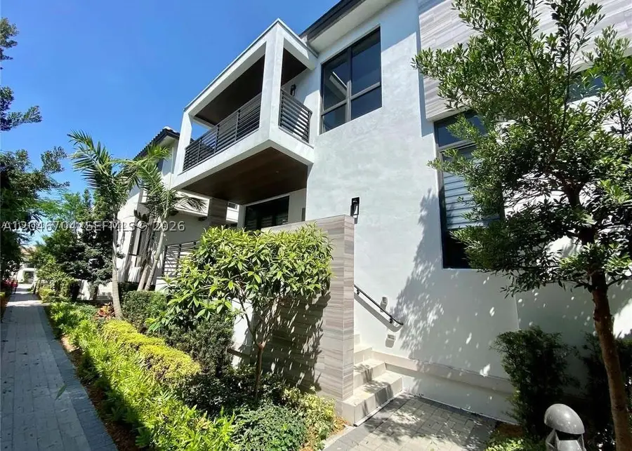 8256 NW 48th Ter, Doral, FL 33166 - #2