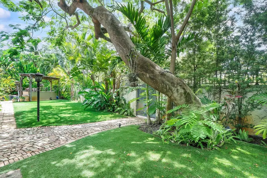 8276 E Dixie Hwy, Miami, FL 33138 - #3