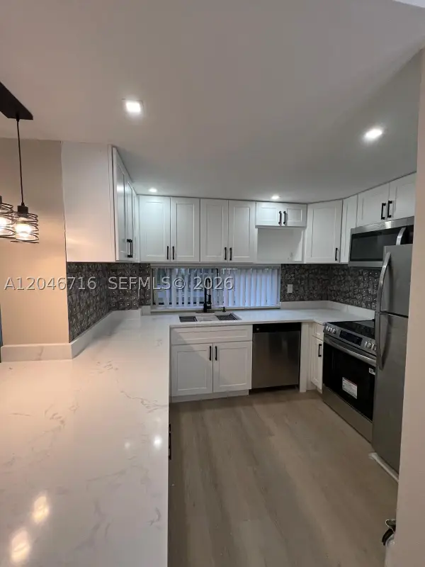 17021 N Bay Rd #124, Sunny Isles Beach, FL 33160