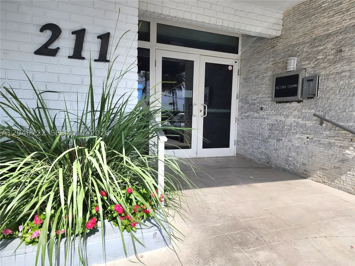211 S Ocean Dr #501, Hollywood, FL 33019 - #1