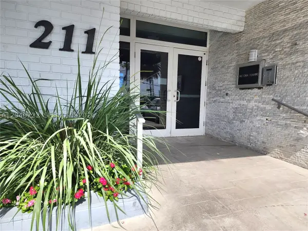 211 S Ocean Dr #501, Hollywood, FL 33019