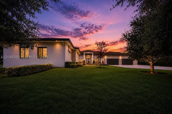 11861 NW 9th St, Plantation, FL 33325