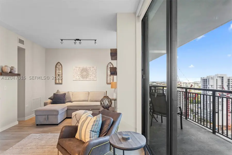 999 SW 1st Ave #2015, Miami, FL 33130 - #3