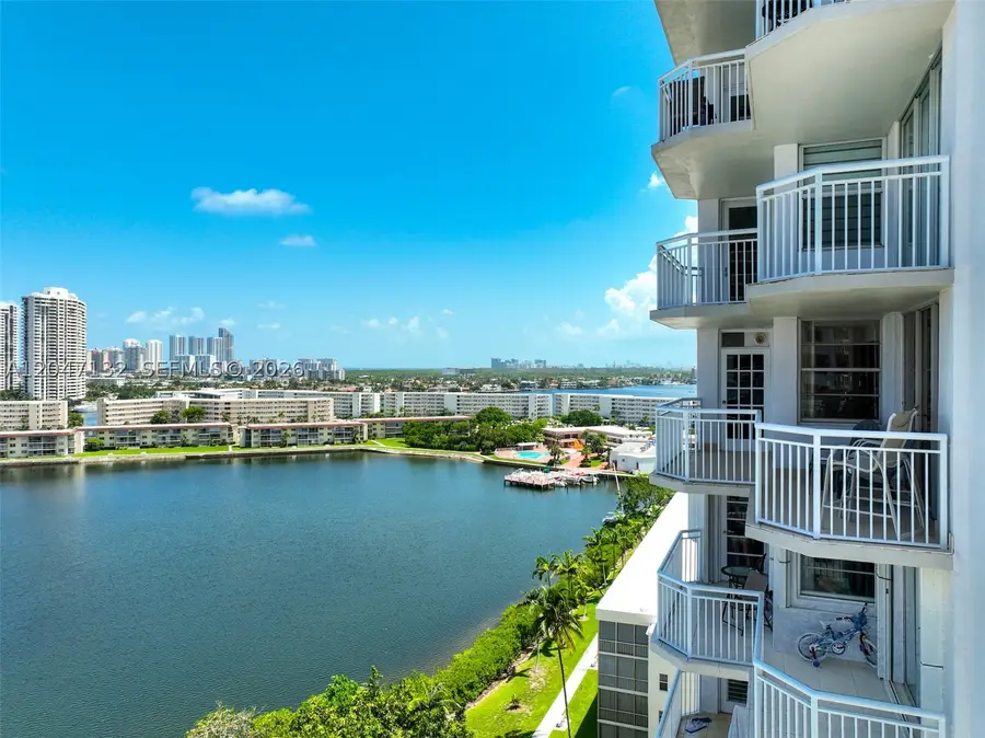18041 Biscayne Blvd #1404, Aventura, FL 33160 - #2