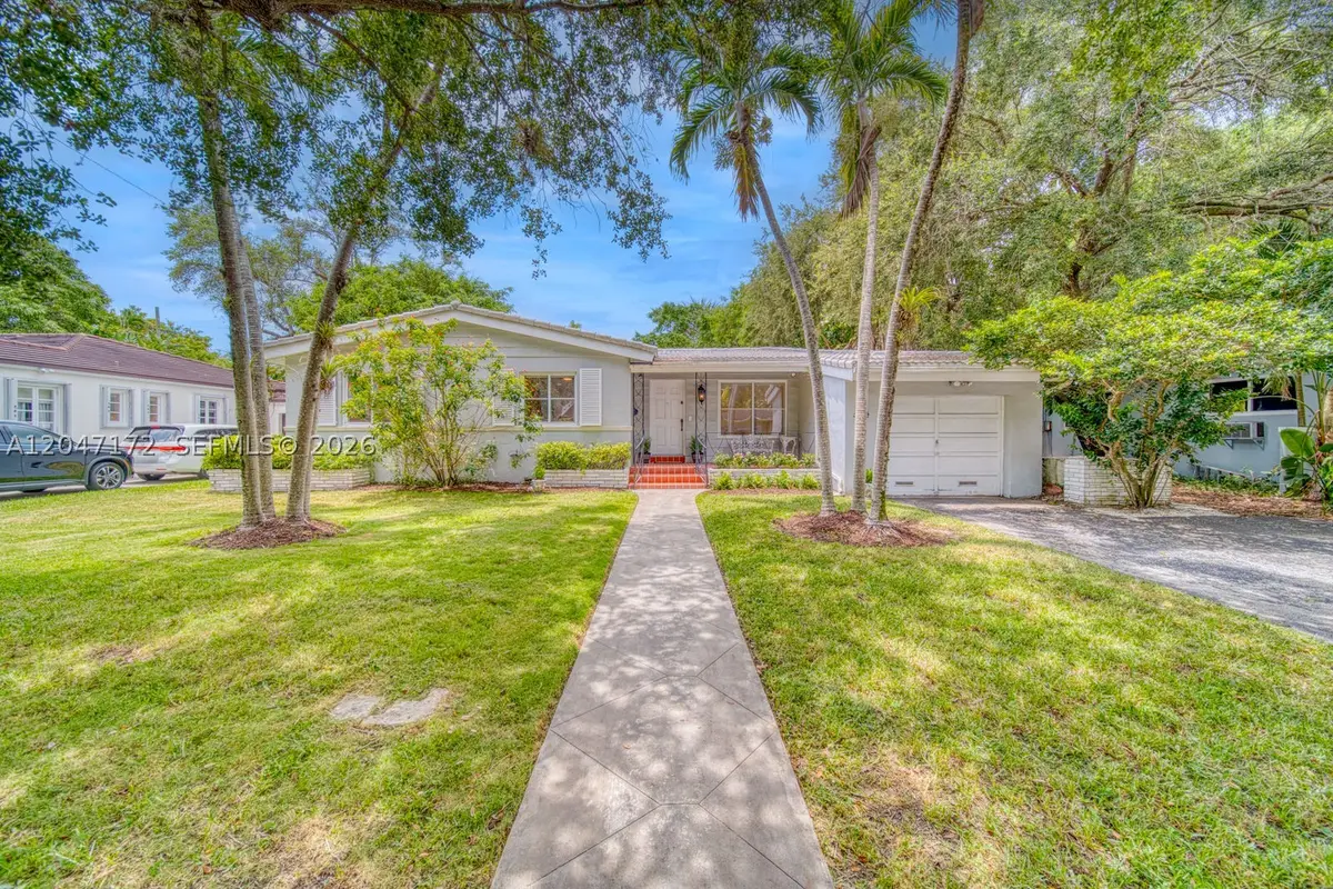 1116 Almeria Ave, Coral Gables, FL 33134 - #1