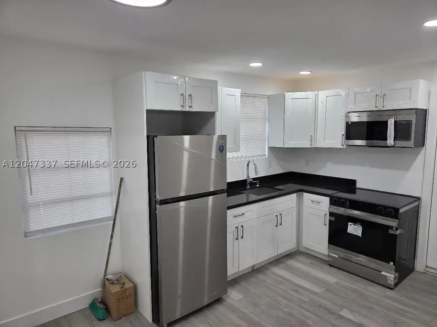 2911 NW 30th St, Miami, FL 33142 - #2
