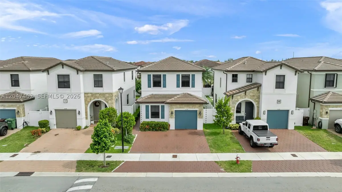 3538 W 108th St, Hialeah, FL 33018 - #1