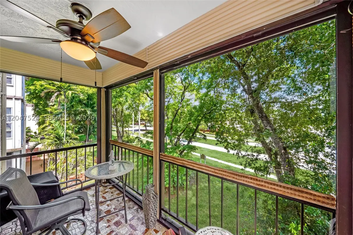 7000 NW 17th St #303, Plantation, FL 33313 - #1