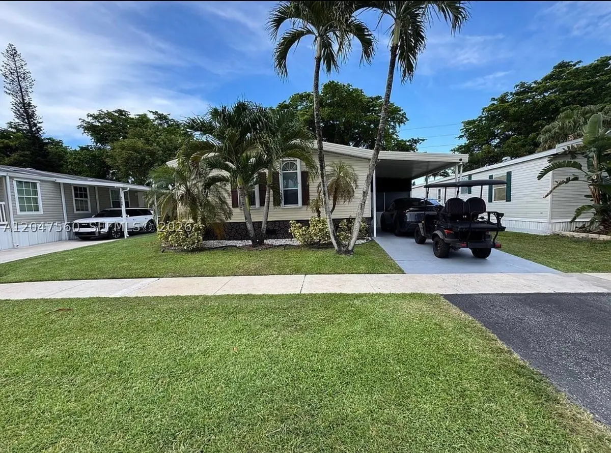 1196 SW 112th Way, Davie, FL 33325 - #1