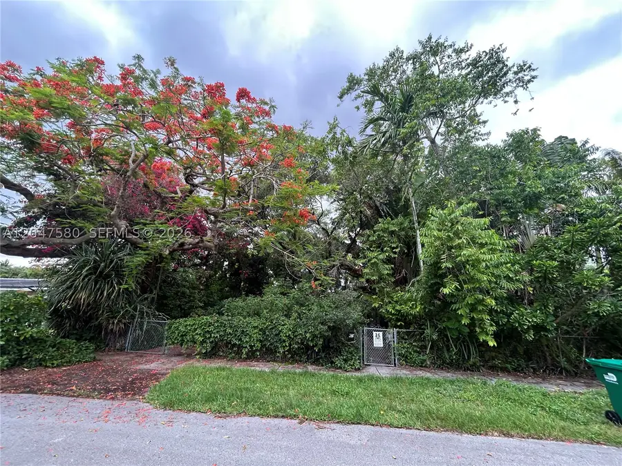 8285 SW 47th St, Miami, FL 33155 - #2