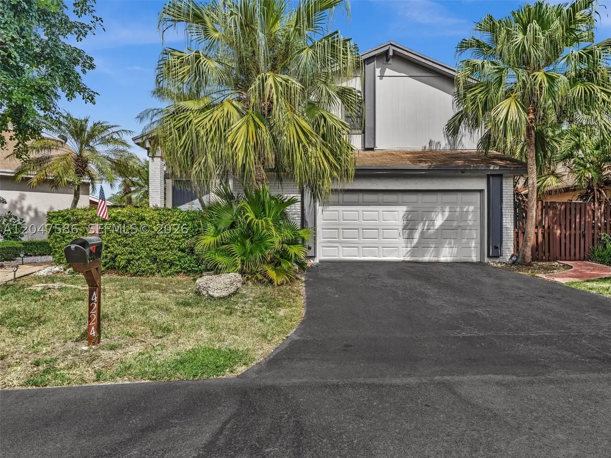 4224 SW 148th Pl, Miami, FL 33185 - #1