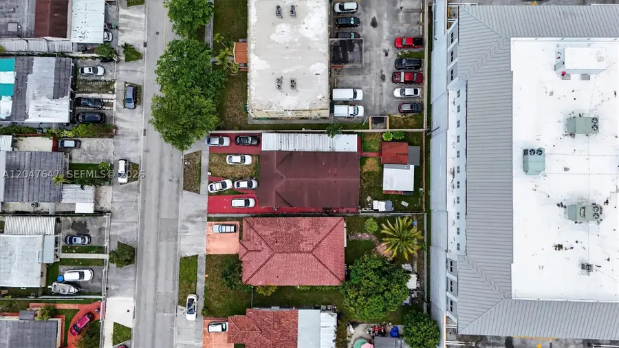 525 E 24th St, Hialeah, FL 33013 - #3