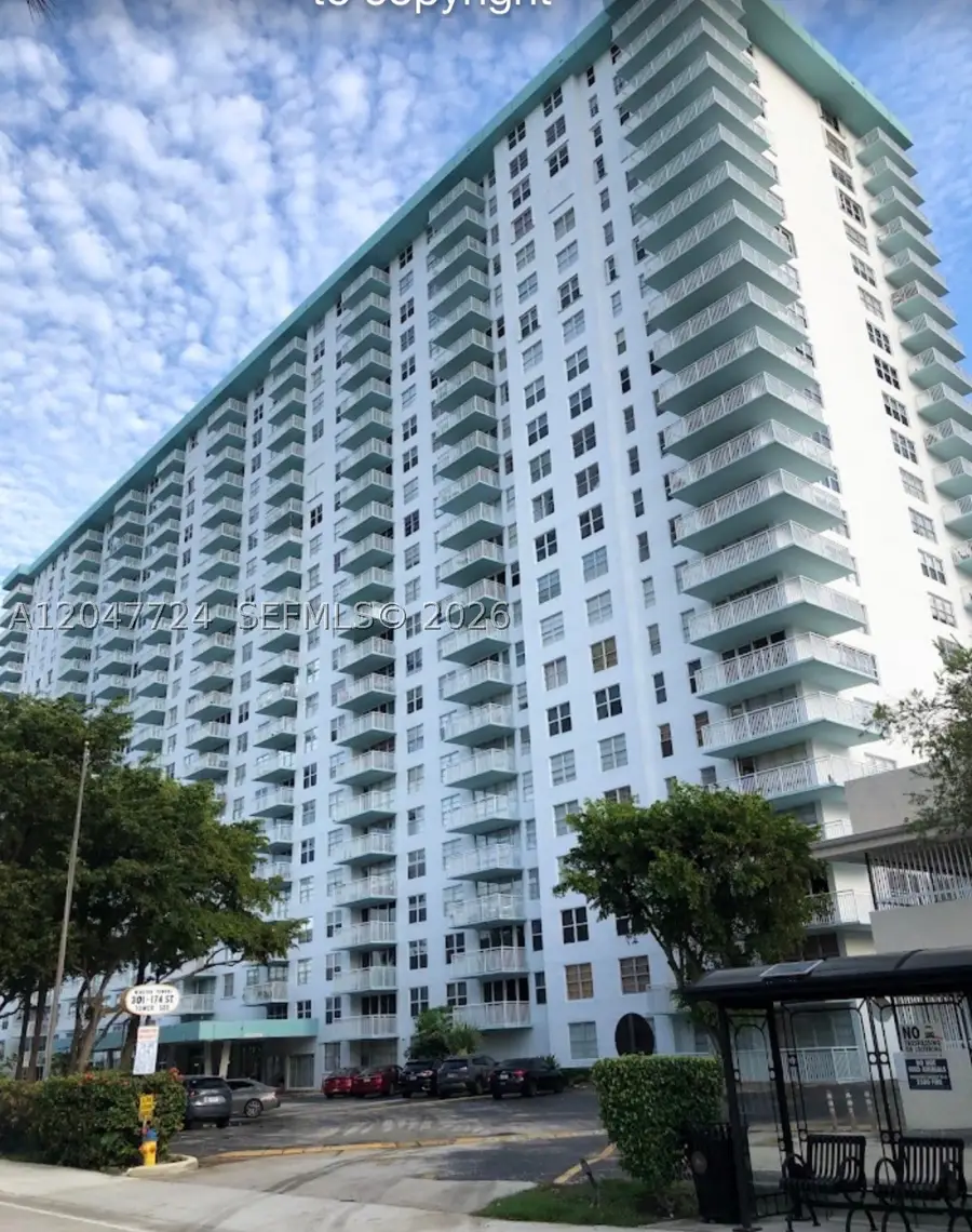 301 174th St #1208, Sunny Isles Beach, FL 33160 - #2