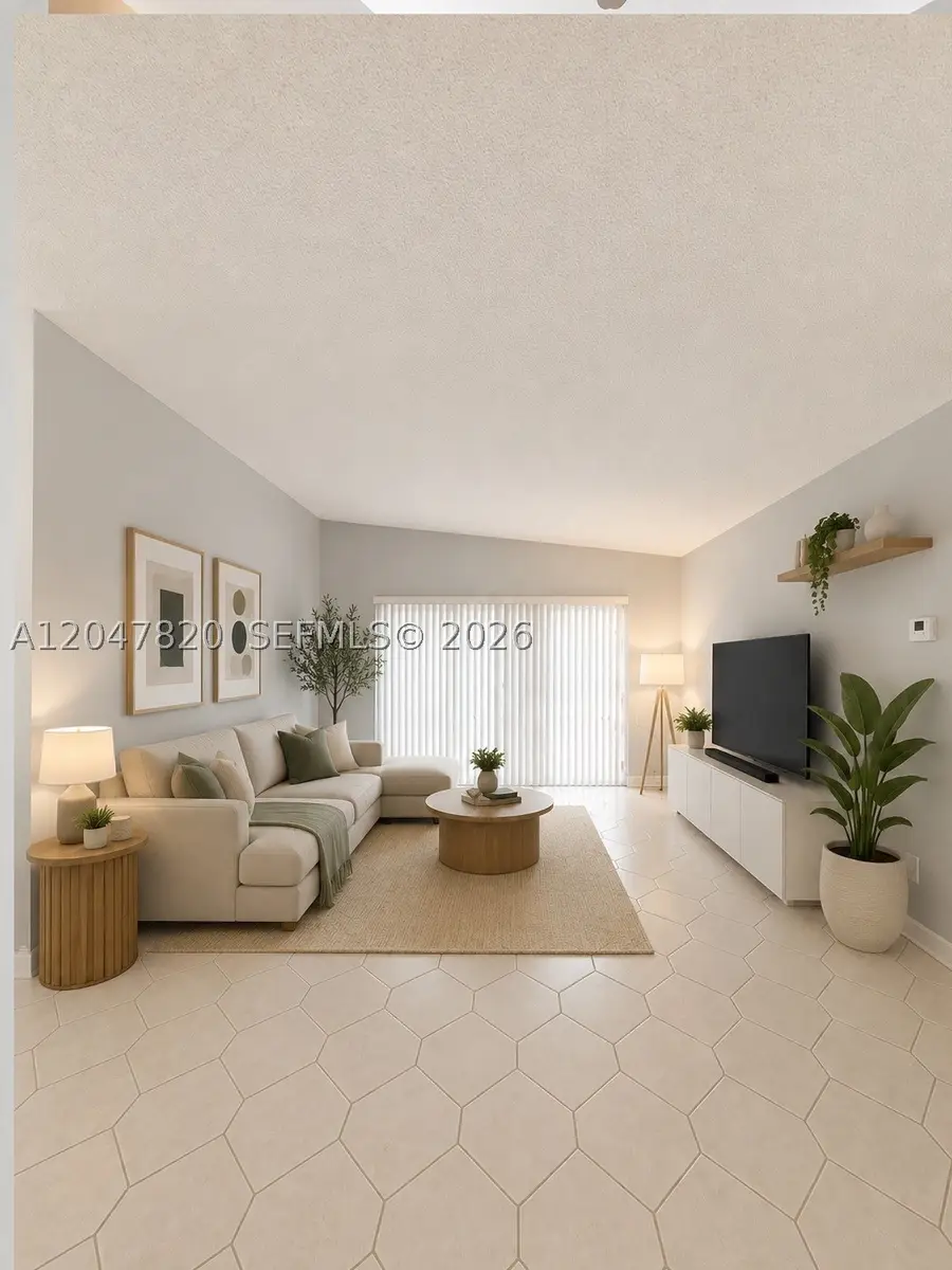301 N Pine Island Rd #220, Plantation, FL 33324 - #2