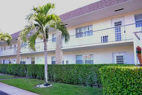 9855 Sandalfoot Blvd #308, Boca Raton, FL 33428