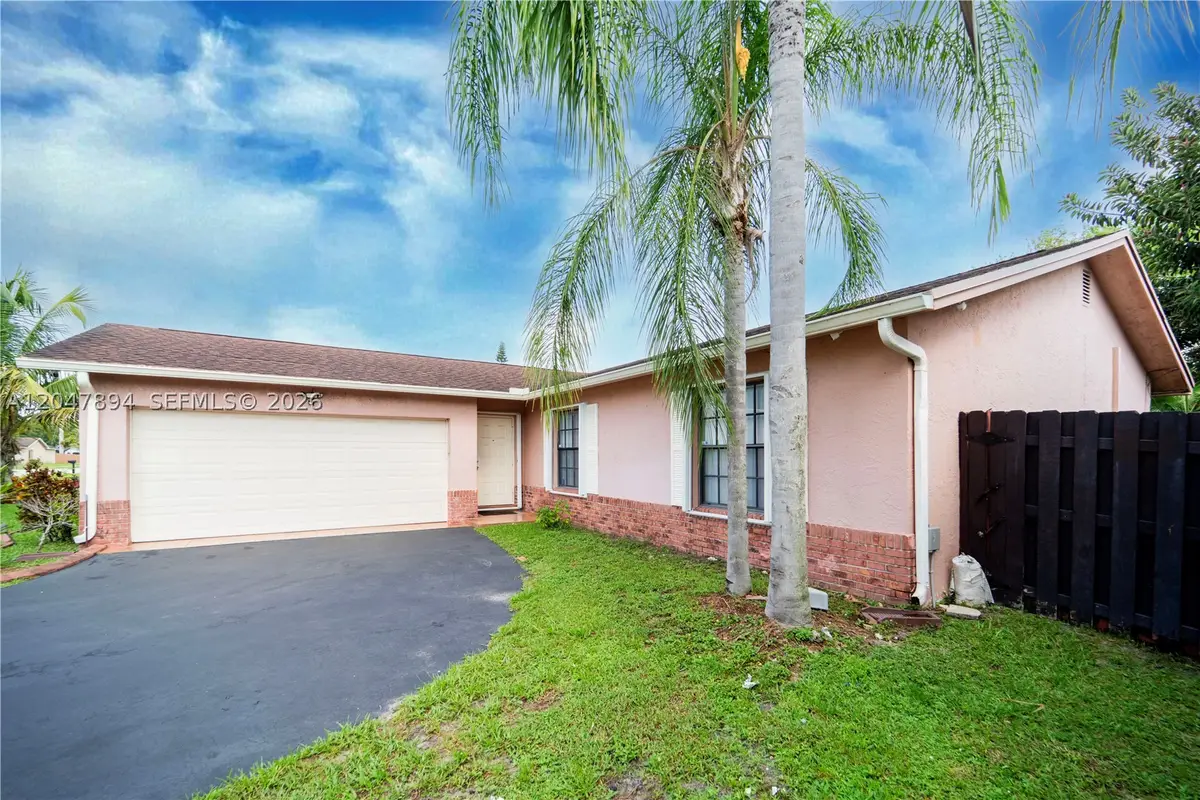 10815 NW 26th St, Sunrise, FL 33322 - #1
