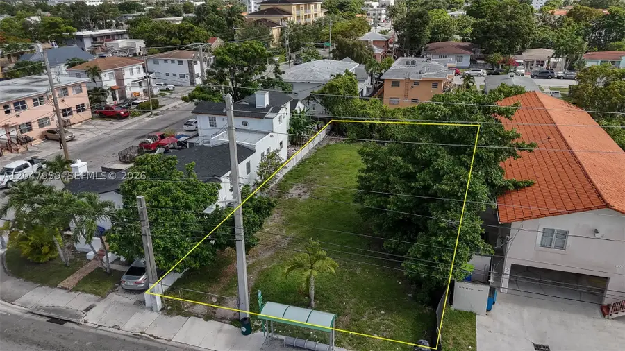 1877 SW 7th St, Miami, FL 33135 - #2