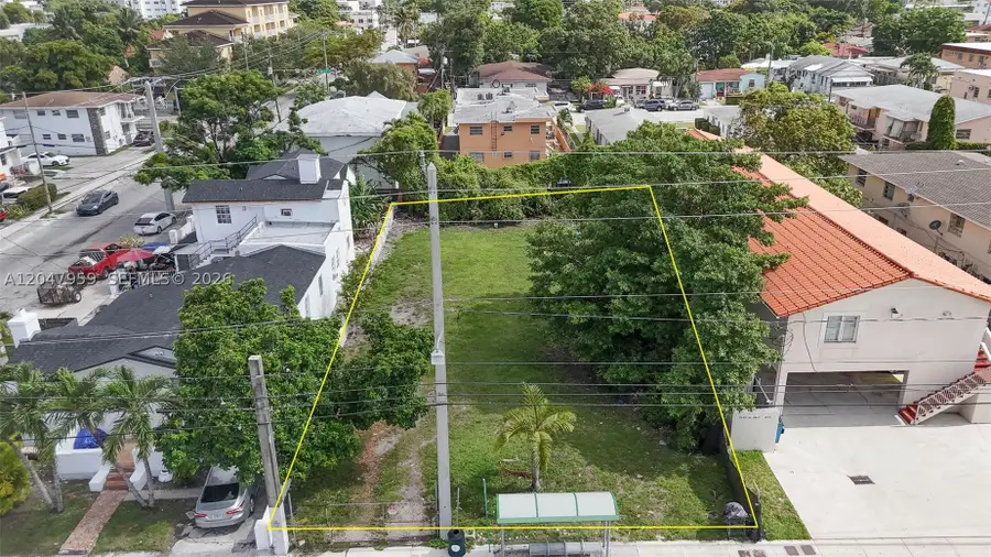 1877 SW 7th St, Miami, FL 33135 - #3