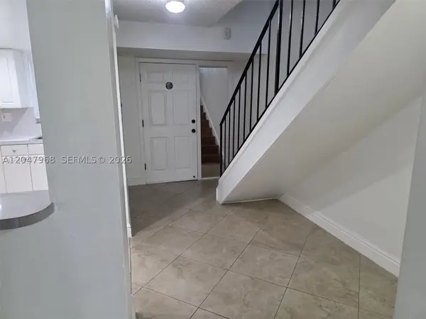 40 NW 87th Ave #D201, Miami, FL 33172