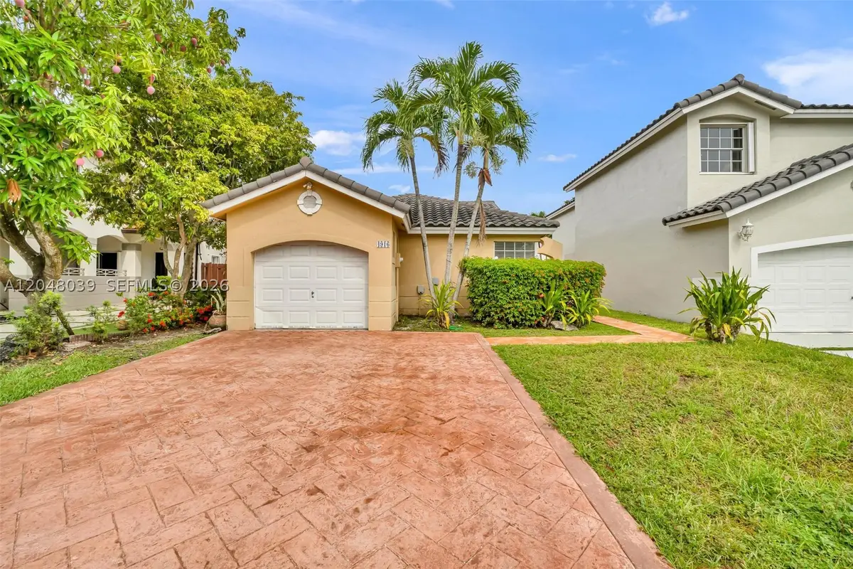 4916 SW 154th Ave, Miami, FL 33185 - #1
