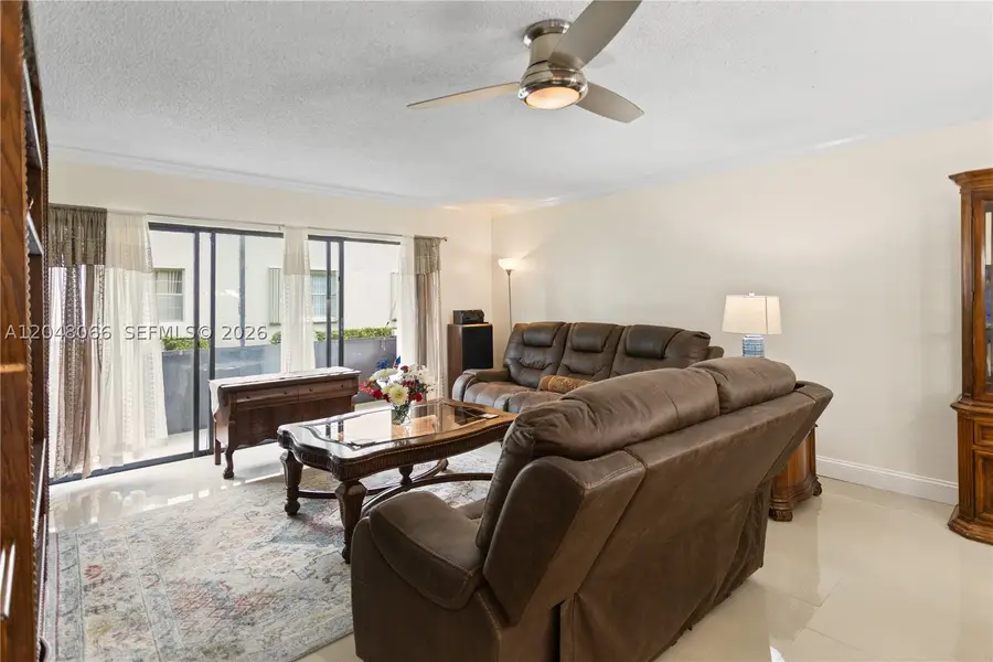 204 E Laurel Dr #1204, Margate, FL 3063 - #2