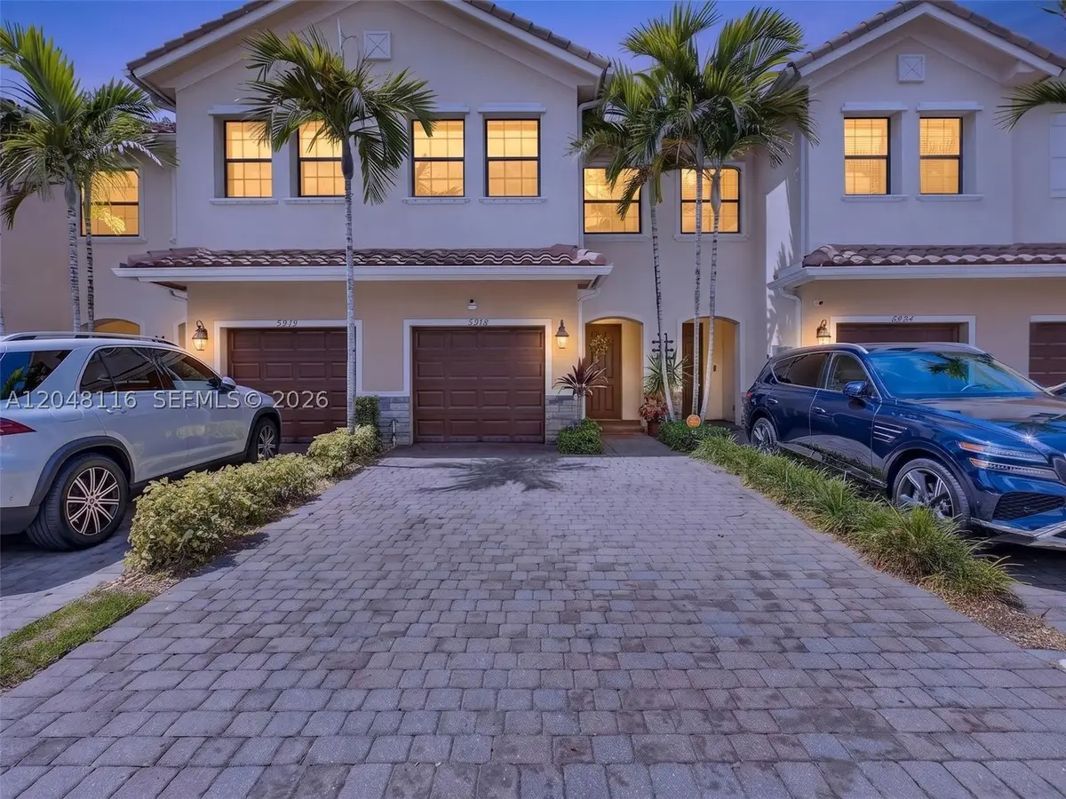 5918 NW 56th Pl, Tamarac, FL 33319 - #1