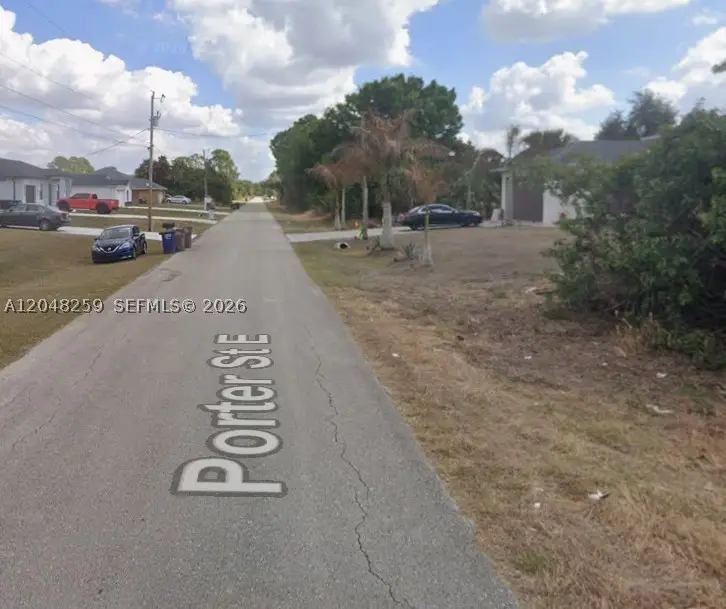 820 Porter St E, Lehigh Acres, FL 33974 - #3