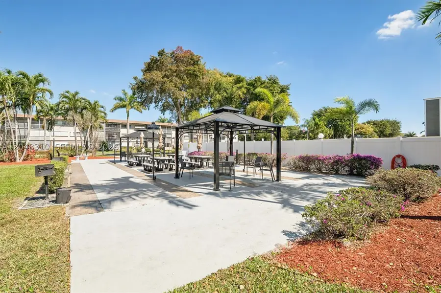 1000 Hillcrest Ct #303, Hollywood, FL 33021 - #2
