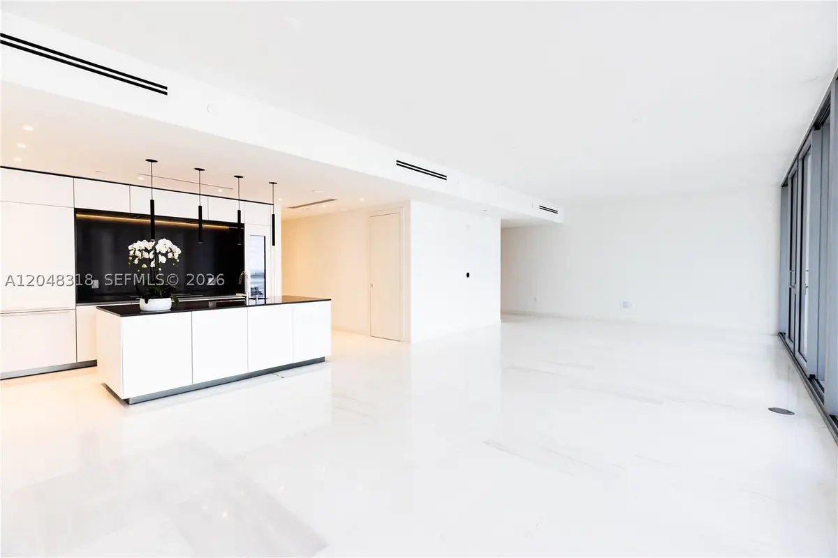 300 Biscayne Boulevard Way #2702E, Miami, FL 33131 - #1