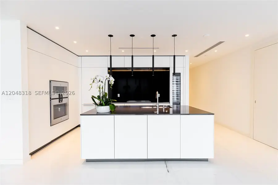 300 Biscayne Boulevard Way #2702E, Miami, FL 33131 - #2