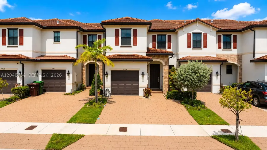 10934 W 33rd Way, Hialeah, FL 33018 - #2