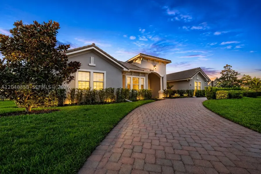 5301 S Sterling Ranch Cir, Davie, FL 33314 - #2