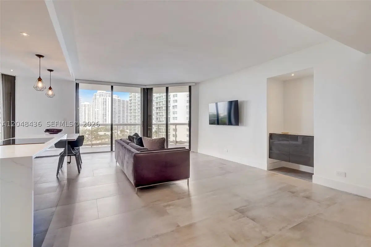 20191 E Country Club Dr #802, Aventura, FL 33180 - #1