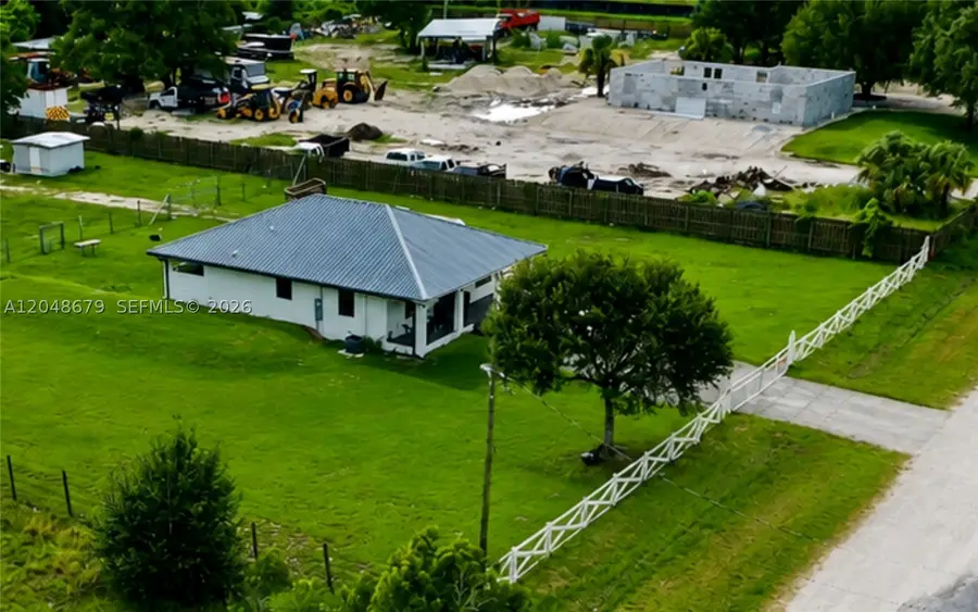 525 N Granja St, Clewiston, FL 33440 - #3
