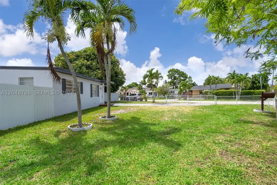 6084 E 7th Ave, Hialeah, FL 33013 - #2