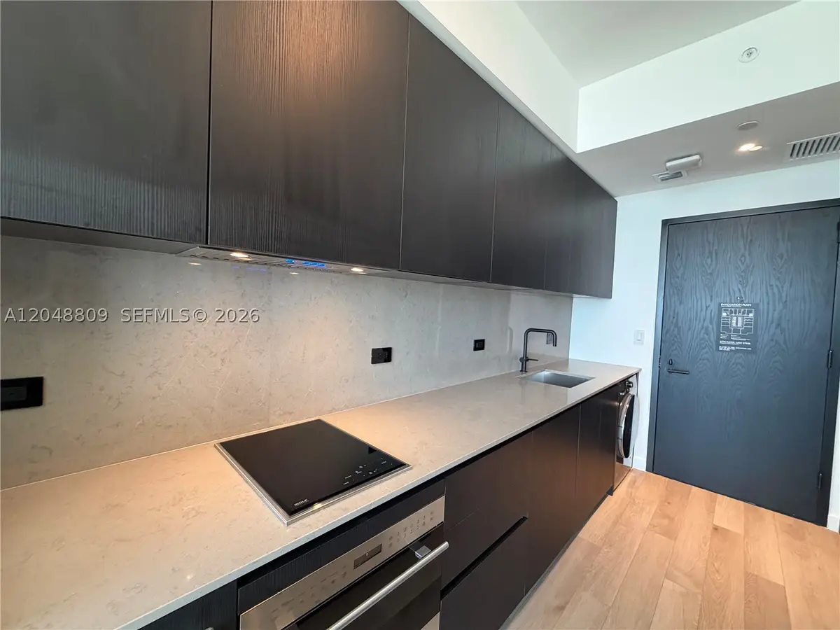 20 NE 11th #2703B, Miami, FL 33132 - #1