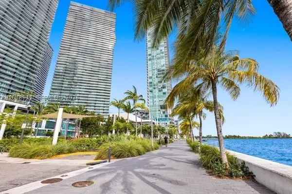 650 NE 32nd St #4205, Miami, FL 33137