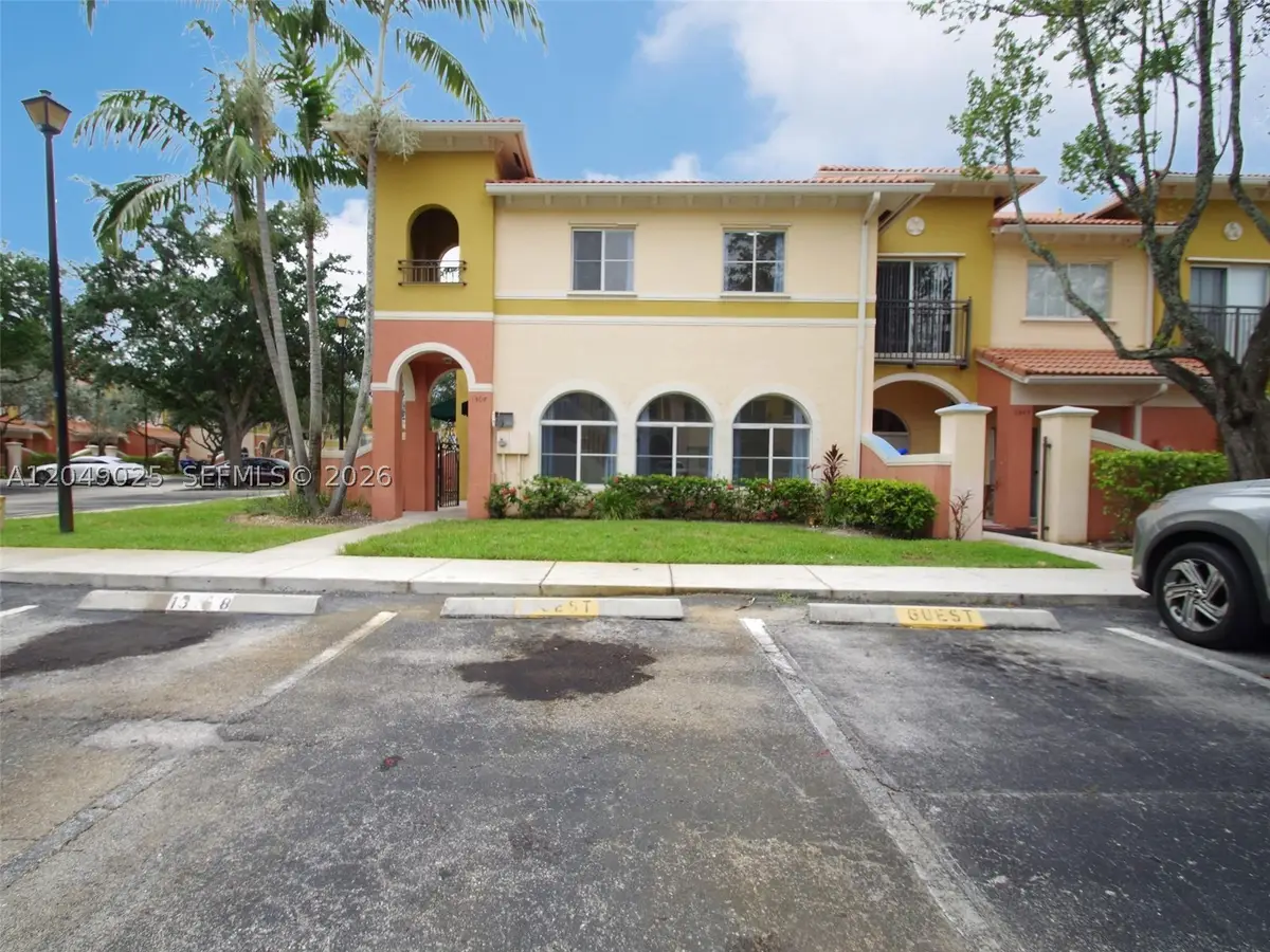 1308 N Santa Catalina Cir, North Lauderdale, FL 33068 - #1