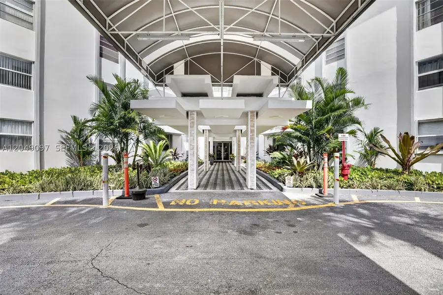 1913 S Ocean Dr #225, Hallandale Beach, FL 33009 - #2