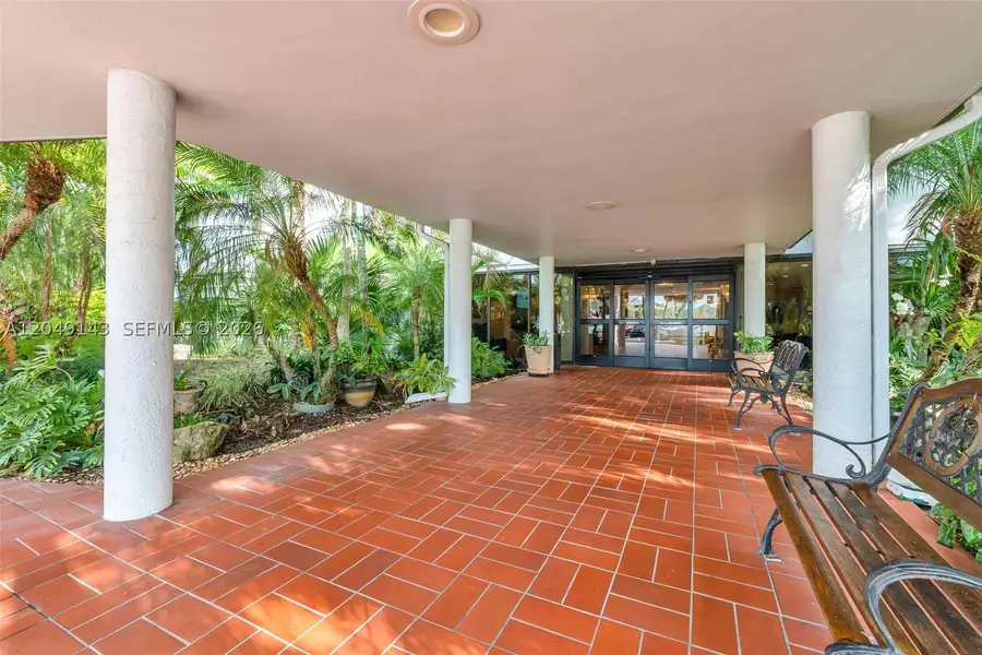 3800 Hillcrest Dr #422, Hollywood, FL 33021 - #2