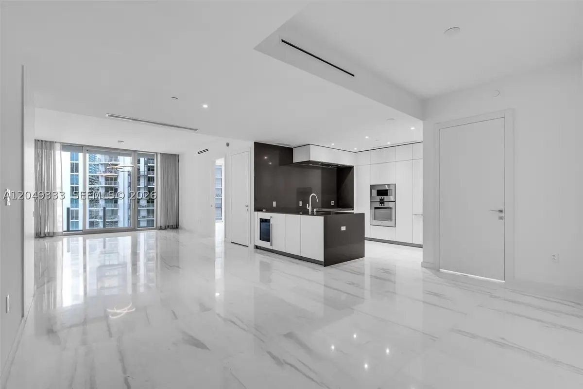 300 Biscayne Boulevard Way #3009W, Miami, FL 33131 - #1