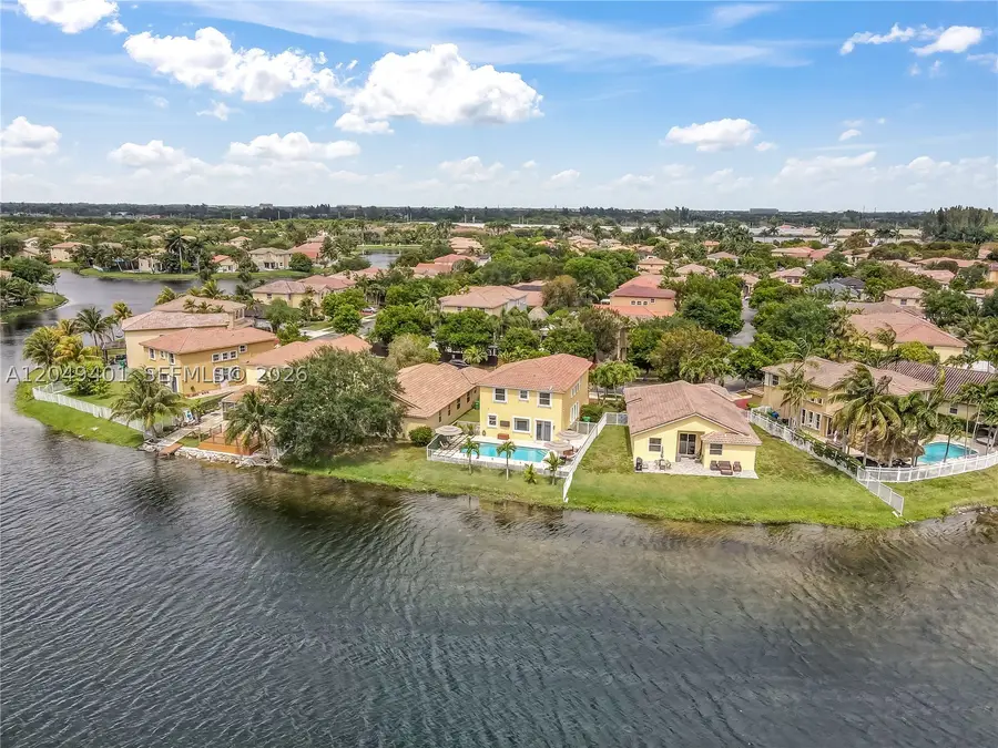 13724 SW 52nd St, Miramar, FL 33027 - #2