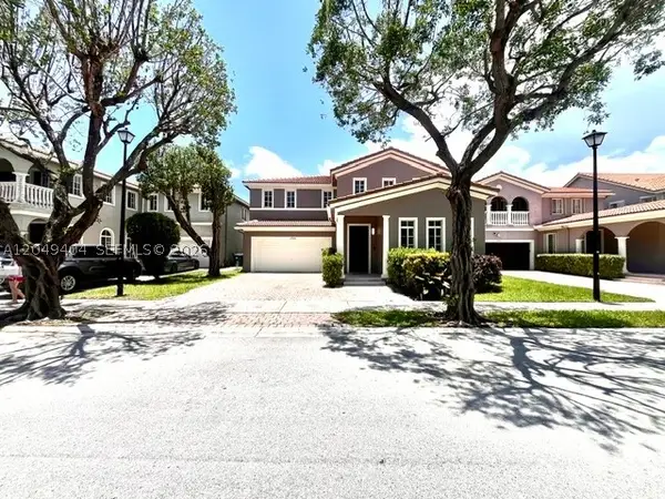 27448 SW 143rd Ct, Homestead, FL 33032