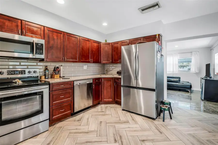 7211 NW 76th St, Tamarac, FL 33321 - #2