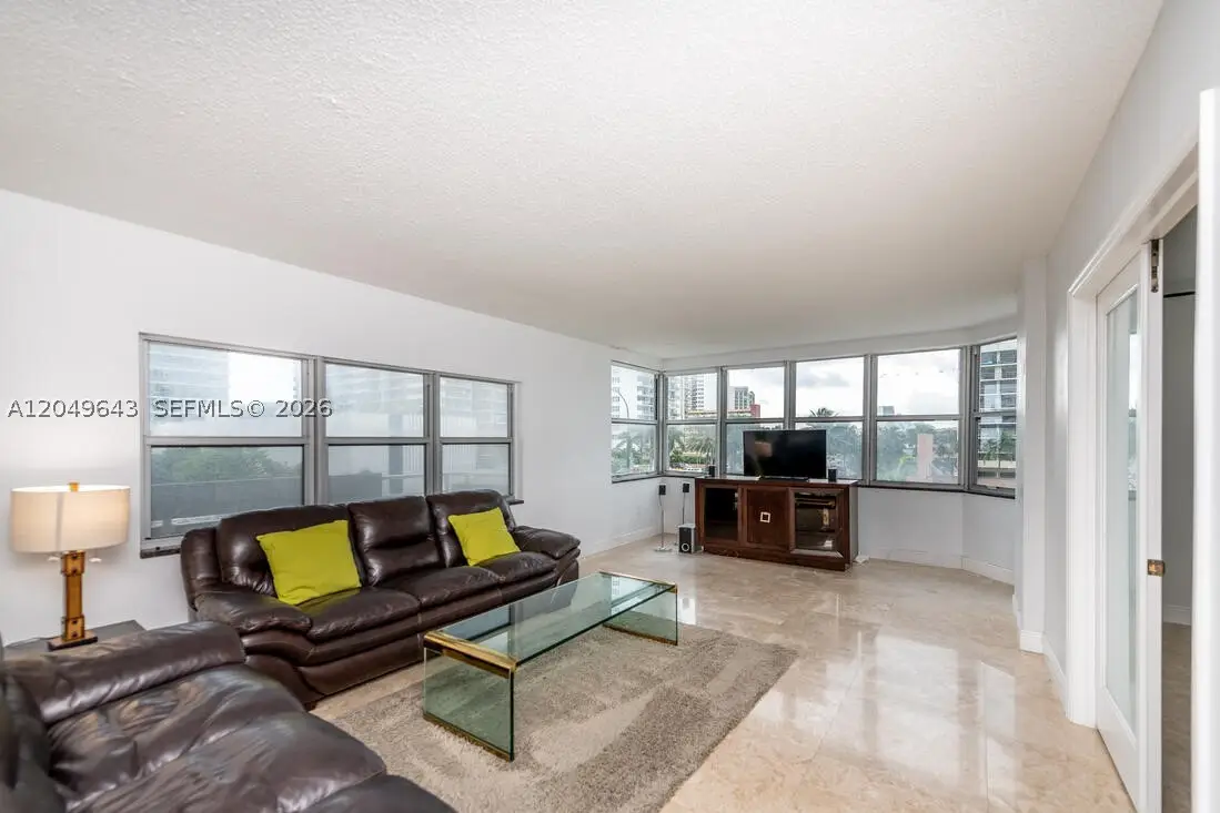 1985 S Ocean Dr #2Q, Hallandale Beach, FL 33009 - #1
