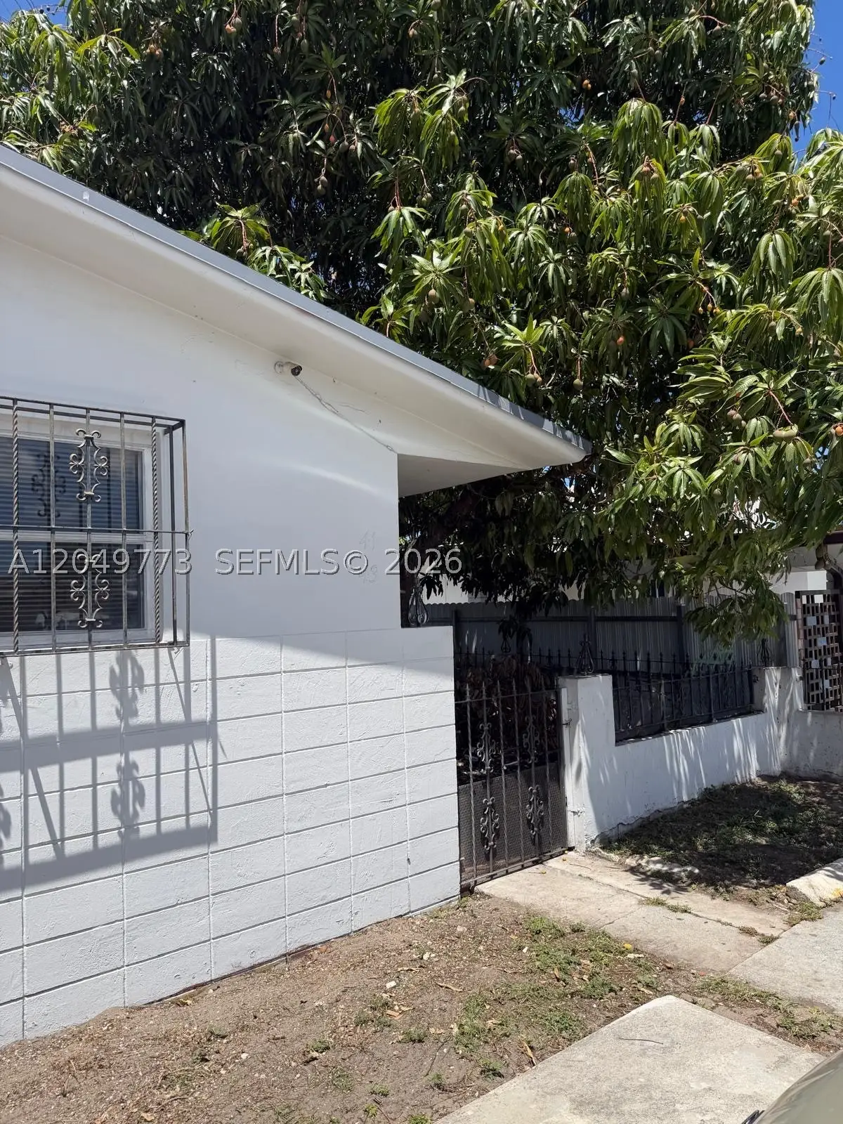 41 E 20th St, Hialeah, FL 33010 - #1