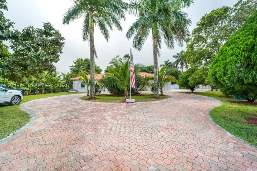 18390 SW 200th St, Miami, FL 33187 - #2