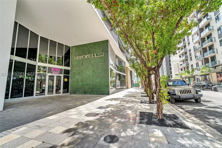 1010 SW 2nd Ave #2201, Miami, FL 33130 - #3