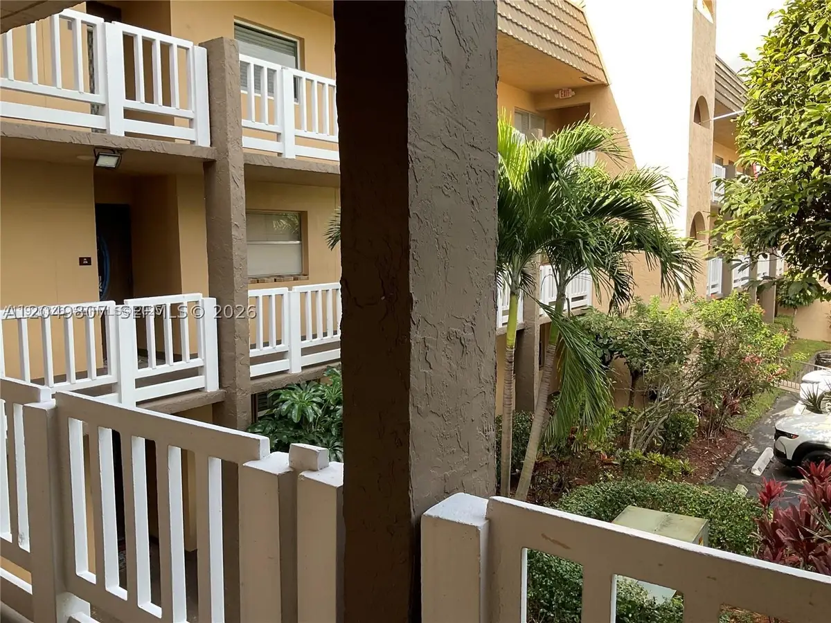 9201 Sunrise Lakes Blvd #205, Sunrise, FL 33322 - #1